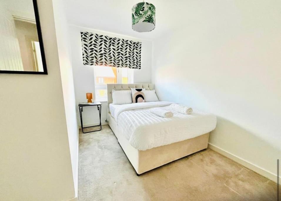 Ashford Retreat - Luxury Home With Double Parking Dış mekan fotoğraf